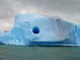 Na navegação pelos Lagos Argentinos, o encontro com Icebergs das mais variadas formas e cores.