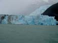 O Glaciar Spegazzini cuja parede frontal chega a 130 metros.